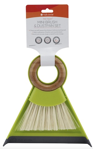 Image of TINY TEAM Mini Brush & Dustpan Set Green